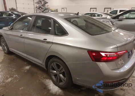 2024 Volkswagen Jetta 1.5T Se из США, поврежденный, VIN 3VW7M7BU4RM048345